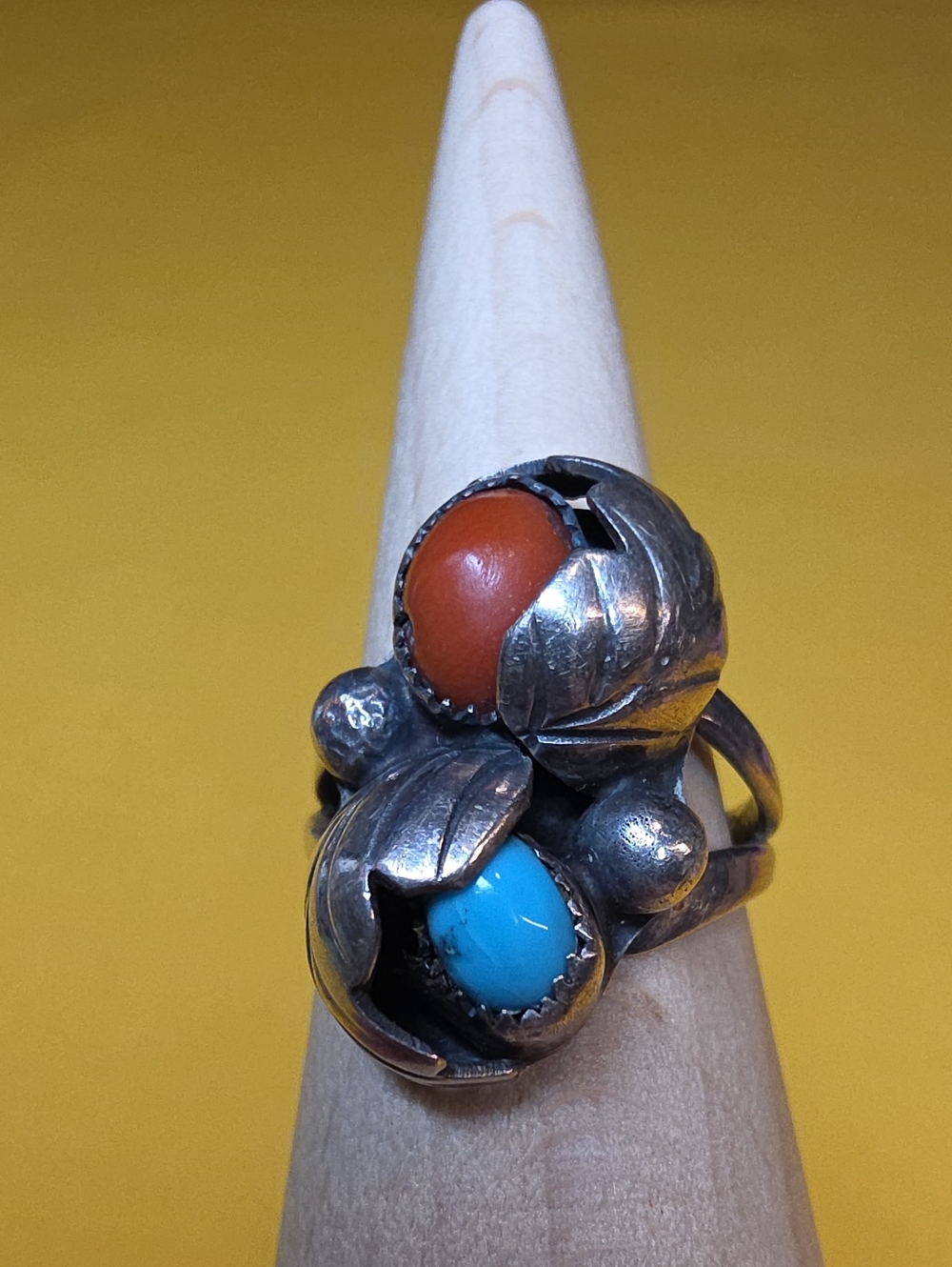 VTG Navajo MM Hallmark Silver Turquoise Coral Leaf Cluster Ring Size 5.75